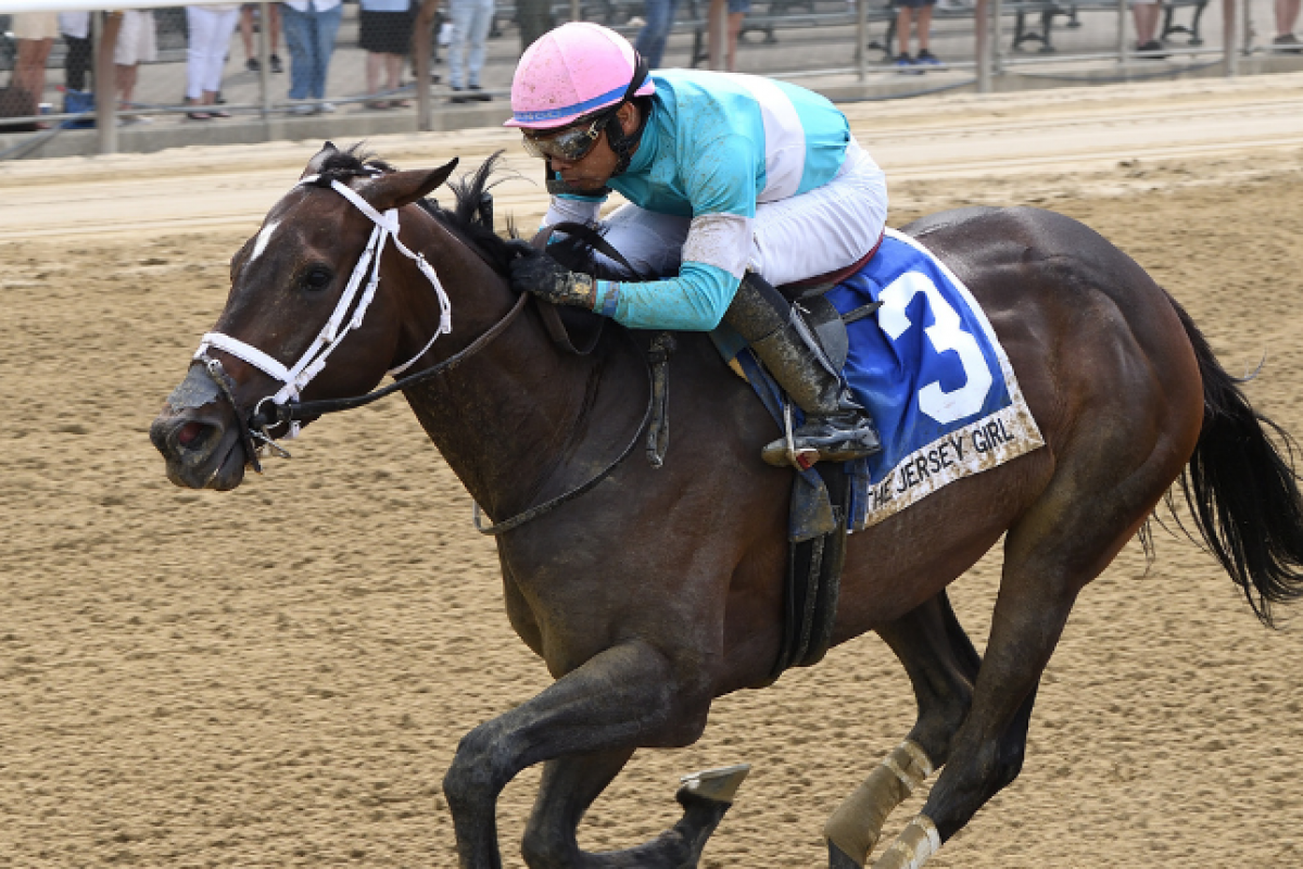 L Street Lady goes from last to first in $150K Jersey Girl